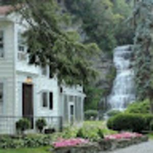 Meet your Posher, Tina